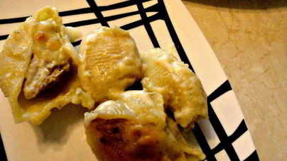 Фаршированные макароны под соусом Бешамель