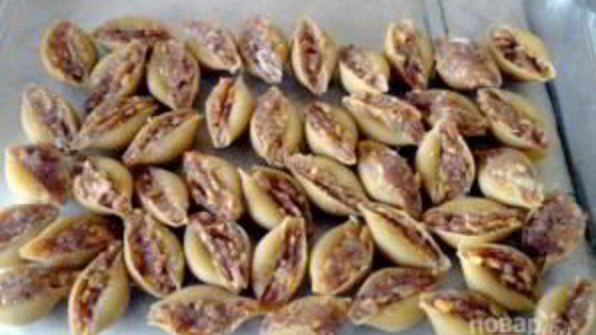 фаршированные макароны под соусом бешамель
