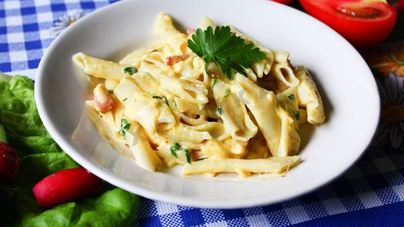 Макароны карбонара с беконом