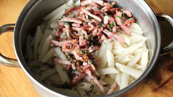 макароны карбонара с беконом