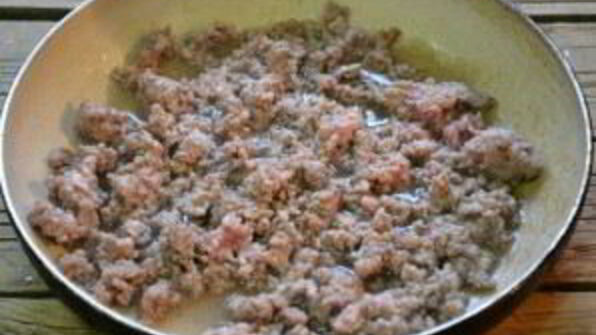 макароны с фаршем под соусом