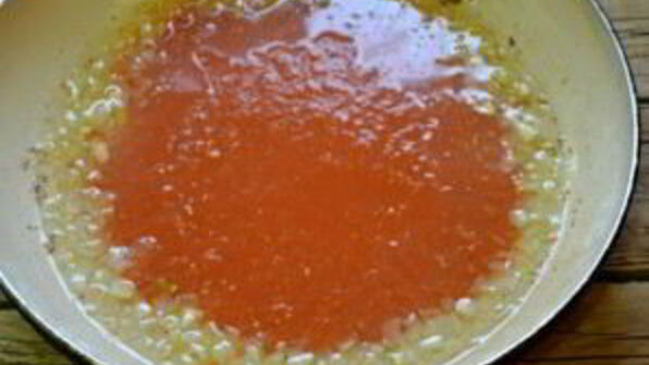 макароны с фаршем под соусом