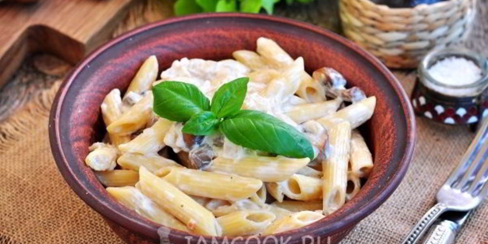 Рецепт макароны с грибами в сметанном соусе