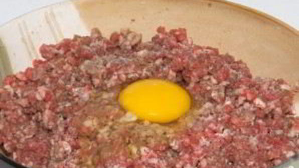 макароны с котлетами