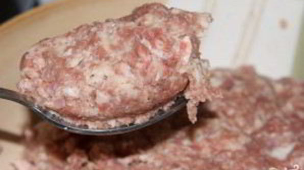 макароны с котлетами