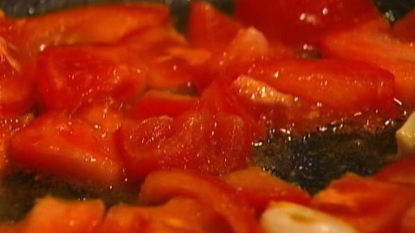 макароны с помидорами и моцареллой по-каприйски