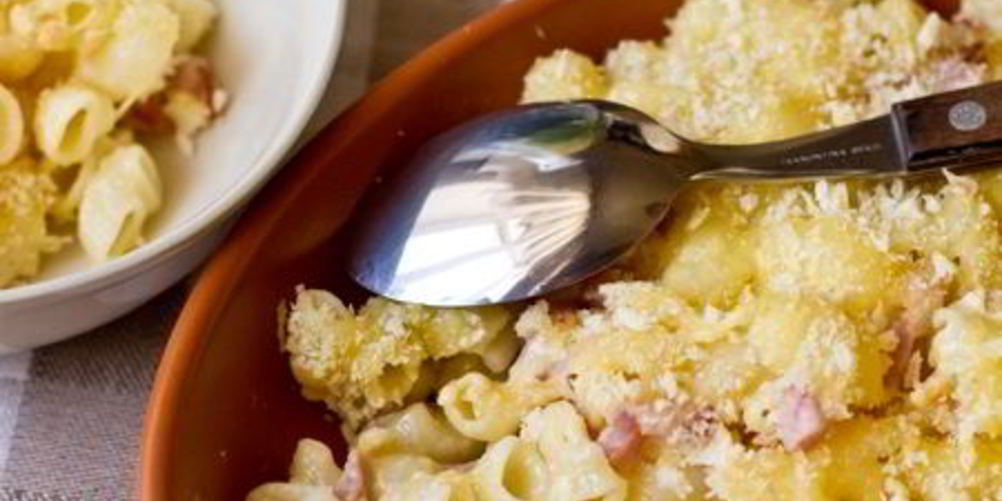 Рецепт макароны с сыром и ветчиной