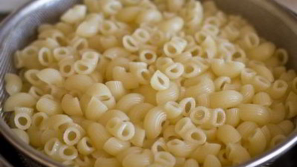 макароны с сыром и ветчиной