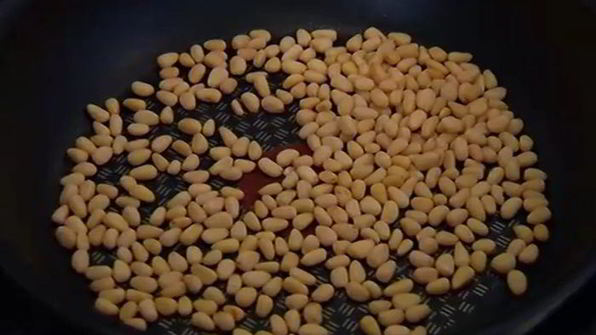 макароны в соусе песто