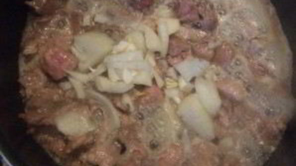 паста из свинины со сметаной