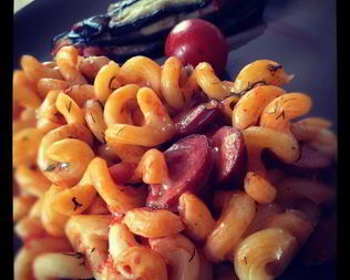 Паста с двумя соусами