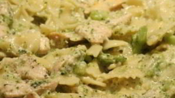 паста с курицей и брокколи
