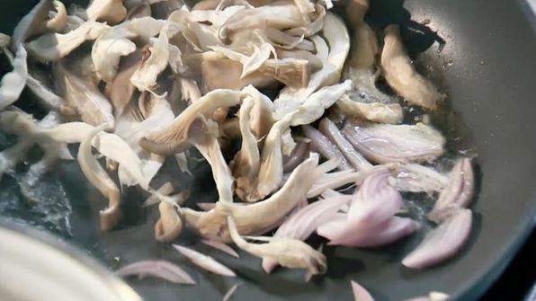 паста с курицей с грибами