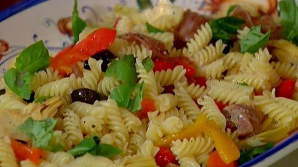 паста с салями и артишоками