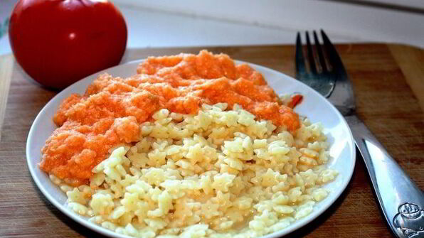 паста с томатным соусом