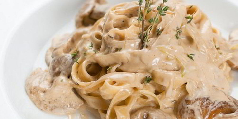 Рецепт паста тальятелле с соусом из грибов и курицы