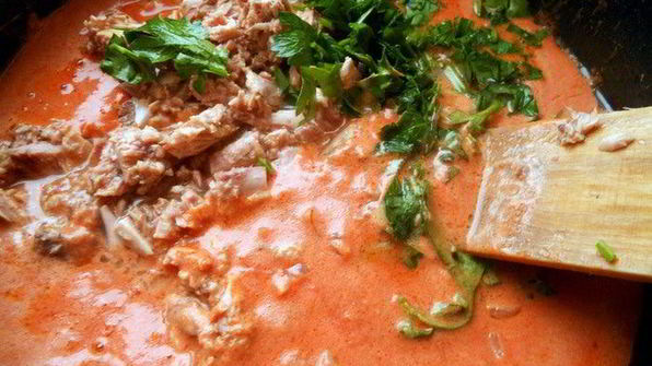 паста, запеченная с тунцом и моцареллой