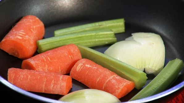 спагетти с грибным болоньезе