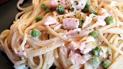 Спагетти с лососем в сливочном соусе