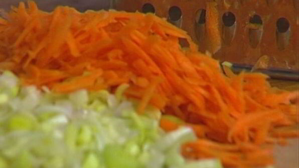 спагетти с телятиной и сельдереем