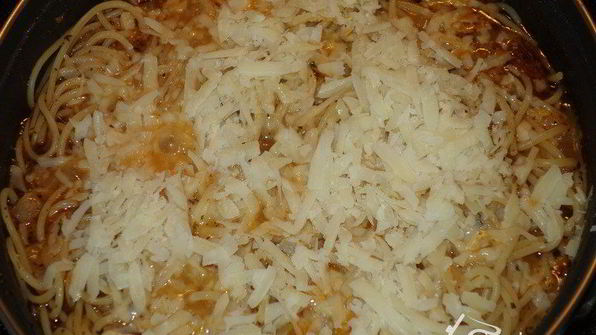 спагетти в соусе