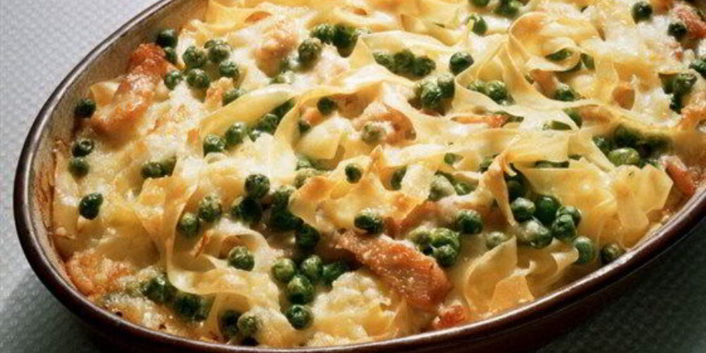 Рецепт запеченая паста с сыром, ветчиной и горошком
