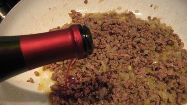 запеченные конкильони, фаршированные мясом