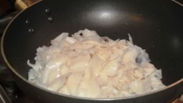 жареная лапша с овощами