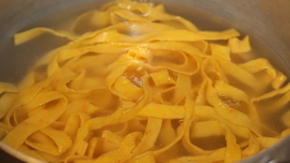 морковная лапша