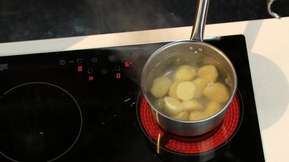 бараньи яйца с гранатовым соусом