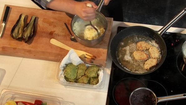 бараньи яйца с гранатовым соусом