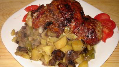 Бедро индейки с овощами