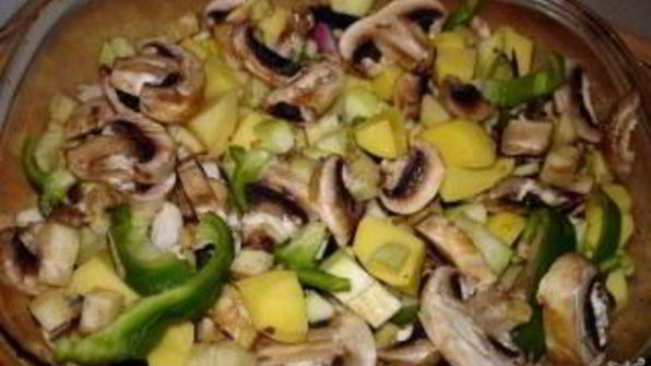 бедро индейки с овощами