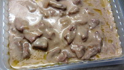 Бефстроганов с жареным картофелем