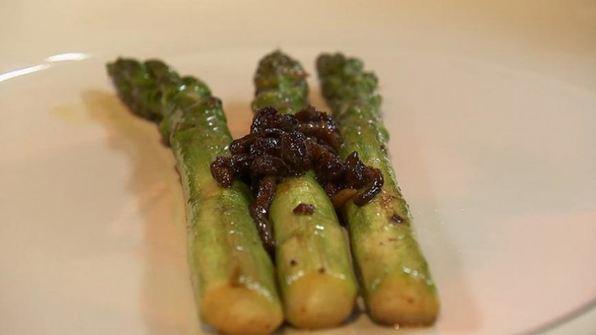 фаршированная свинина с соусом из порея