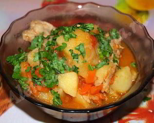 Кролик тушеный с картофелем