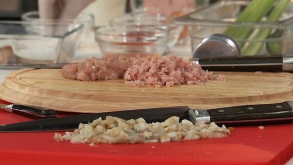 куриная ножка, фаршированная грибами