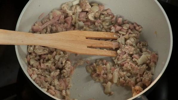 куриная ножка, фаршированная грибами