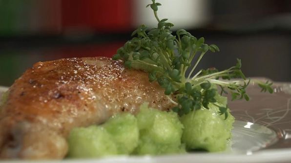 куриная ножка, фаршированная грибами