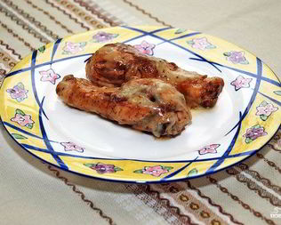 Куриные ножки под соусом