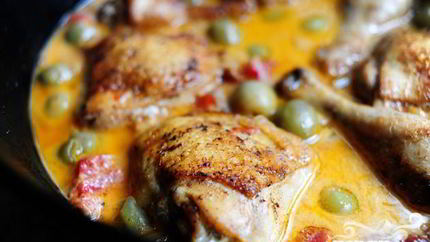 Курица с оливками