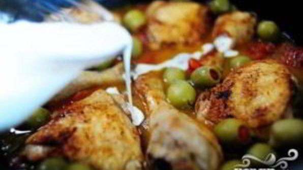 курица с оливками