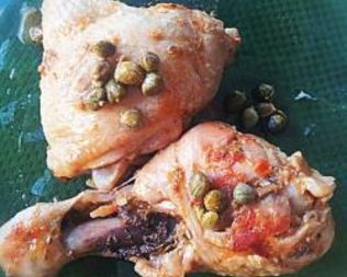Курица тушеная с каперсами