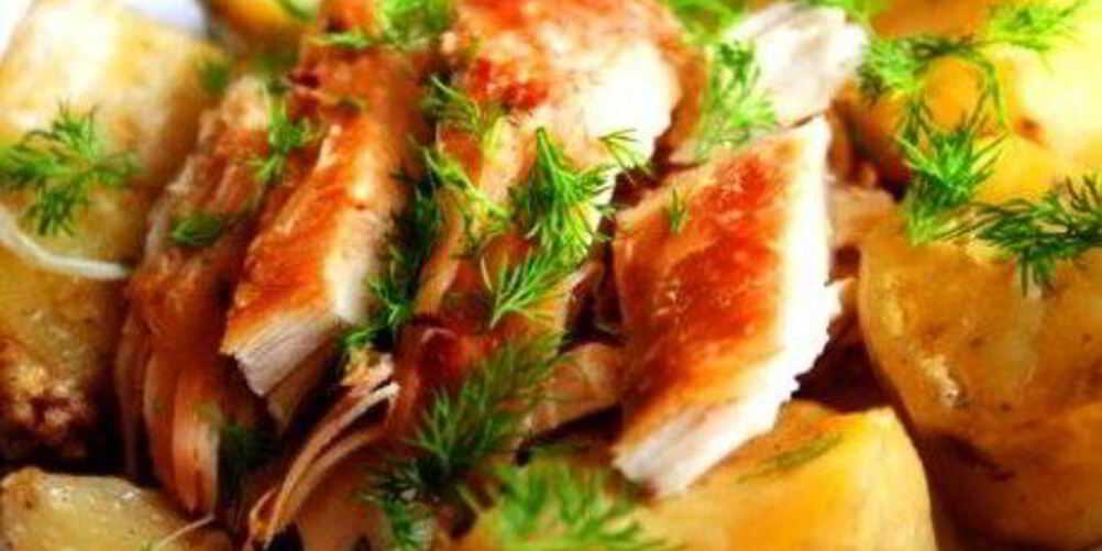 Рецепт курица в сырной корочке с картофелем и грибами