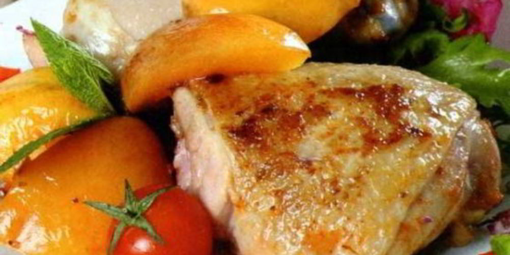 Рецепт курица, запеченная с нектаринами