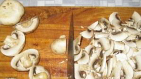 мясо с грибами и сыром