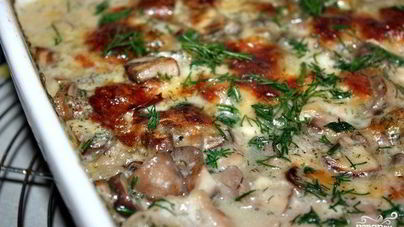 Мясо в духовке с подливкой