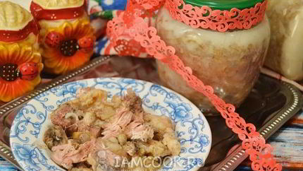 Свиная тушенка с перловкой