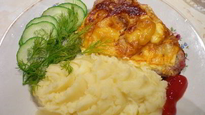 Свинина под сыром в духовке