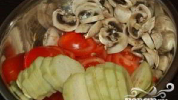 свинина с овощами, запеченные в фольге